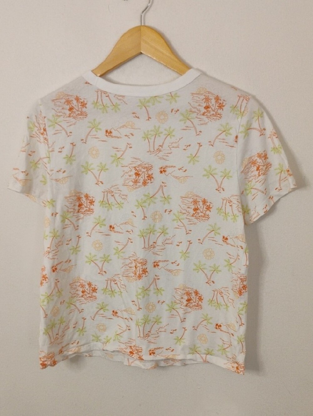 Old Navy White Short-Sleeve Tee with Orange and Light Green Tropical Print - Picture 2 of 6